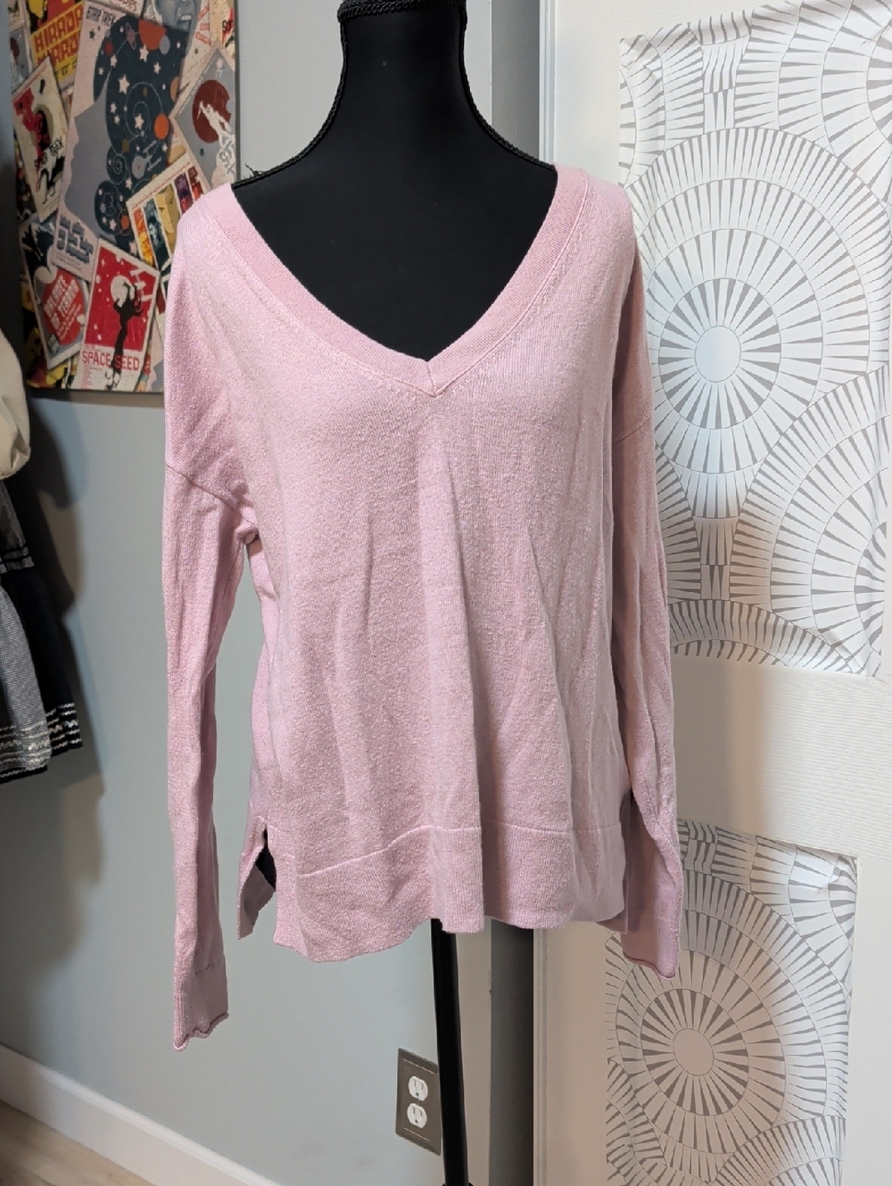 Lucky Brand Small Soft V-Neck Light Pink Sweater